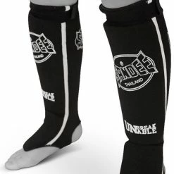 MUAY THAI SANDEE-Black & White Cotton Slip-on Competition Shinguard