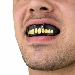 ACCESSORIES SAFEJAWZ® EXTRO SERIES SELF-FIT GOLDIE MOUTHGUARD.